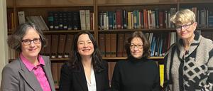 HU-Präsidentin Julia von Blumenthal (links) mit Elif Özmen, Stefanie Schüler-Springorum und Susanne Baer.