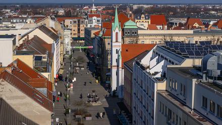 In Cottbus soll der Bombardierung der Stadt vor 80 Jahren gedacht werden. (Symbolbild)