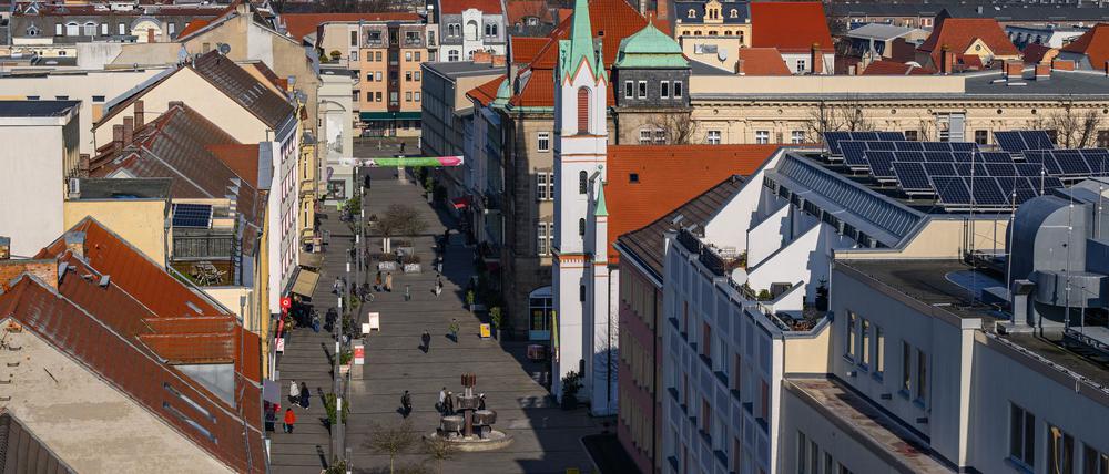 In Cottbus soll der Bombardierung der Stadt vor 80 Jahren gedacht werden. (Symbolbild)