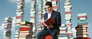 Der Tagesspiegel hat vier Expertinnen und Experten gefragt, welches Buch man gelesen haben sollte, um ihre Branche zu verstehen.  