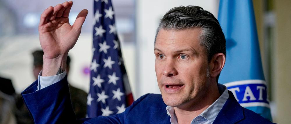 Pentagon-Chef Hegseth stellt eine Überprüfung der amerikanischen Truppenstärke überall in Aussicht. 
