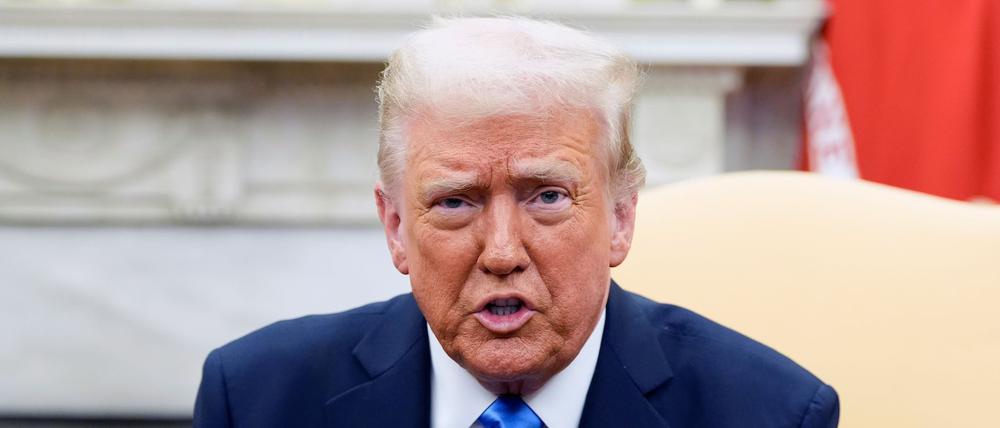 US-Präsident Trump hält trotz eines internationalen Aufschreis an den Plänen fest, dass die USA die Kontrolle über den Gazastreifen übernehmen sollen.