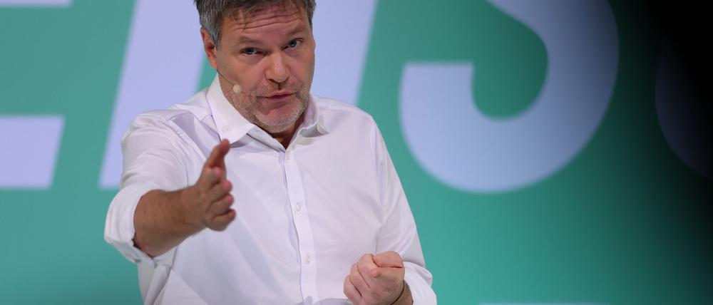 Habeck will einen „Nationalen Bildungspakt“ mit den Ländern und setzt außerdem auf KI. 
