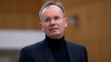 Der frühere Wirecard-Vorstandschef Markus Braun im Gerichtssaal. Die Staatsanwaltschaft hat einer Abkürzung des Verfahrens zugestimmt. (Foto: Archiv)