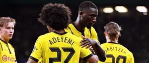 Verhaltene Freude beim BVB nach dem 3:0-Sieg in Lissabon.