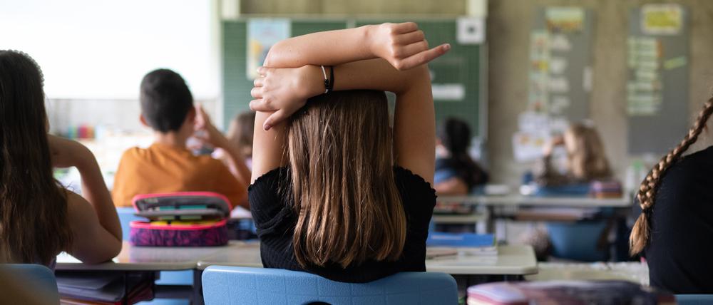 Schülerinnen und Schüler einer vierten Klasse.