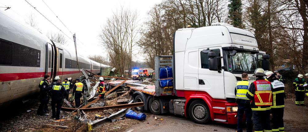 Gegen den Fahrer des Lastwagen wird ermittelt, aber er bleibt auf freiem Fuß.
