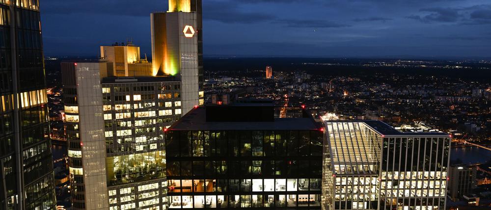 Die Commerzbank steht unter Druck, nachdem die italienische Großbank Unicredit eingestiegen ist (Archivbild)