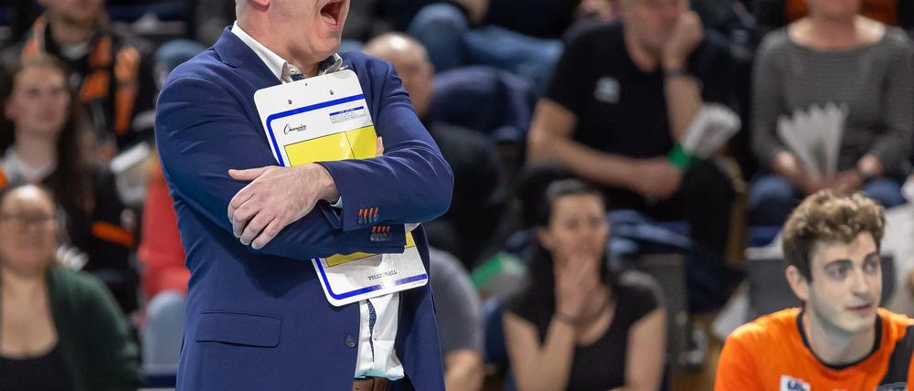 Volleys-Trainer Joel Banks