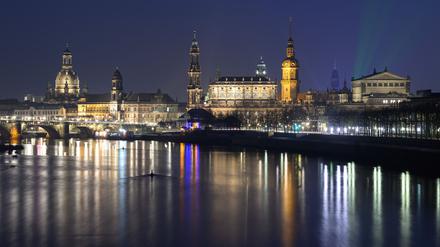 Gedenken und Widerstand - Dresden begeht 80. Jahrestag der Zerstörung der Stadt 