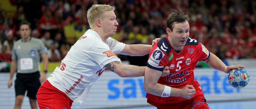 Der Norweger Sander Sagosen (r) wechselt mit sofortiger Wirkung von Kolstad nach Aalborg.