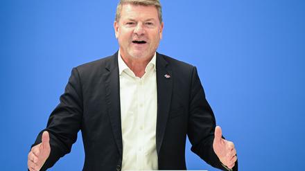 Der Eurowings-Chef Jens Bischof verlangt geringere Steuern und Gebühren für den Luftverkehr. 