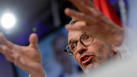 2017 musste sich die FPÖ noch mäßigen, um an die Macht zu kommen. 2024 nicht mehr, da eine Koalition mit der ÖVP unwahrscheinlich war.