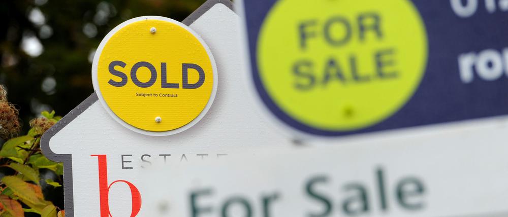 Wegen Motten bekommt ein Paar in Großbritannien Millionen zurück.