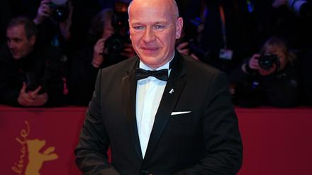 Kai Wegner (CDU), Regierender Bürgermeister von Berlin auf dem Roten Teppich der Berlinale.