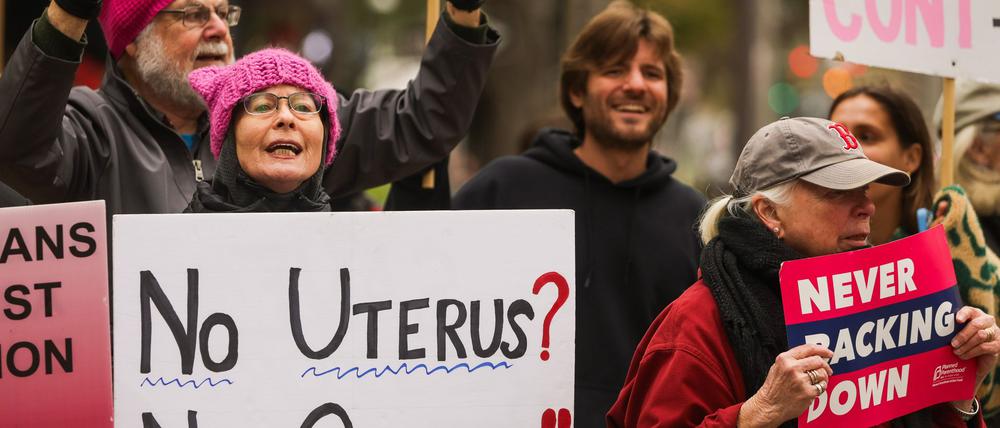 „Keine Gebärmutter? Keine Meinung!“ - Proteste in Florida gegen strenge Abtreibungsgesetze. (Archivbild)