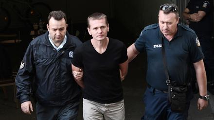 Der nun freigelassene russische Cyberkriminelle Alexander Winnik bei einem Gerichtstermin im Oktober 2017 in Thessaloniki.