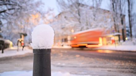 Bei winterlichen Straßenverhältnissen gab es auf den Straßen von Berlin und Brandenburg zahlreiche Verkehrsunfälle.