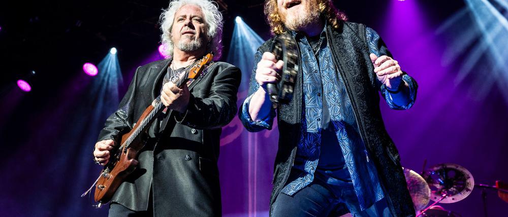 Das Video zu ihrem Hit „Africa“ hat bei YouTube mehr als eine Milliarde Abrufe. Jetzt ist die unverwüstliche Band um Gitarrist Steve Lukather und Sänger Joseph Williams wieder auf Tournee.