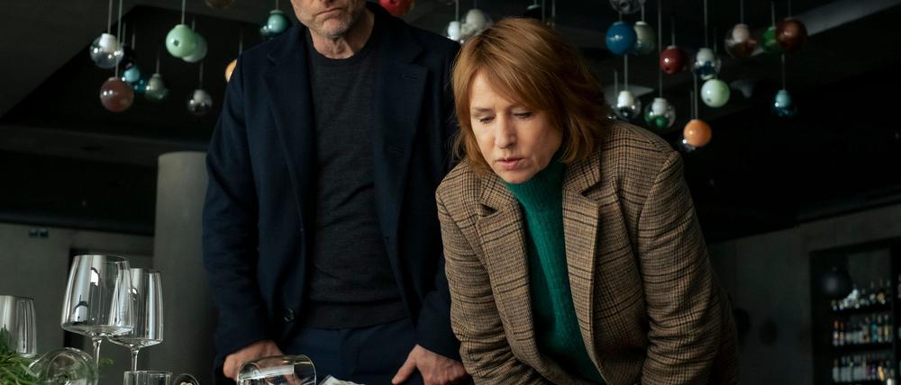 Die Hauptstadt ist in Unruhe. Susanne Bonard und Robert Karow sind auf der Suche nach einem Scharfschützen.