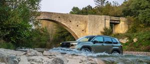 Bei Offroad-Fahrten hilft dem Subaru Forester sein Allrad-Assistenzsystem X-Mode sogar im Rückwärtsgang.