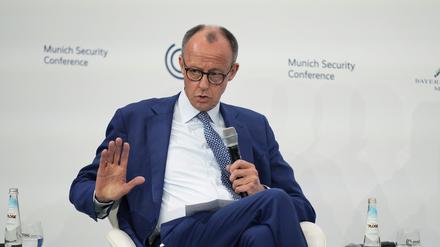 Friedrich Merz, Vorsitzender der CDU, nimmt an einer Podiumsdiskussion während der Münchner Sicherheitskonferenz.