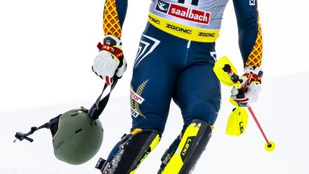 Schwer enttäuscht: Der Schwede Kristoffer Jakobsen nach seinem Slalom-Aus.