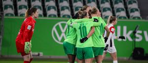 Der VfL Wolfsburg hat sich im Kampf um die Meisterschaft zurückgemeldet.