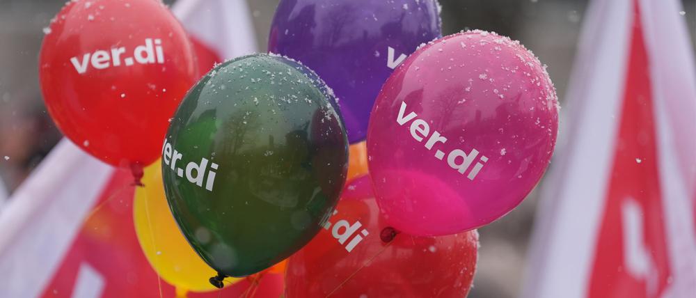 Die Arbeitnehmer des öffentlichen Dienstes fordern ein Angebot der Arbeitgeberseite. (Symbolbild)