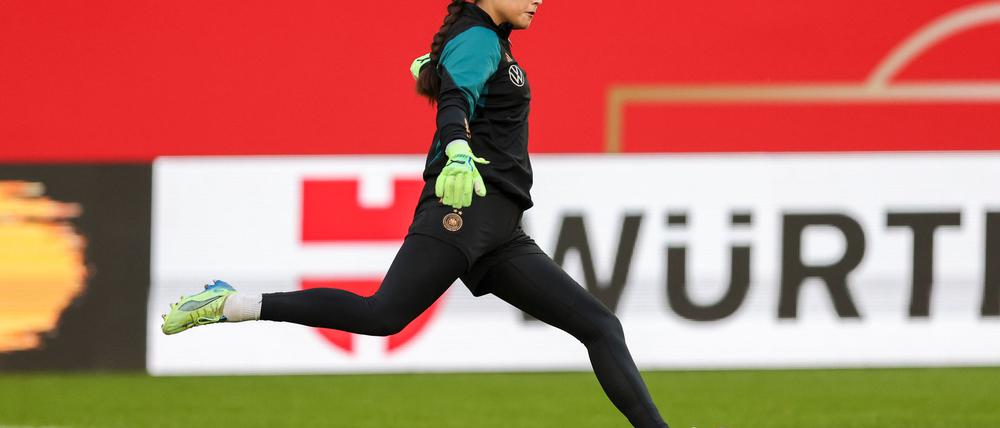 Spielt vom Sommer an in Frankfurt: Essens Keeperin Sophia Winkler.