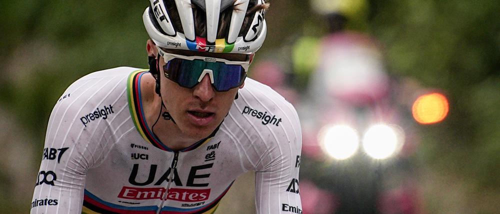 Weltmeister Tadej Pogacar startet mit einem zehnten Platz in die Saison.