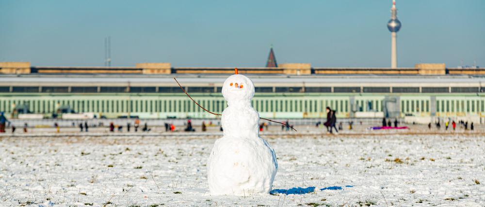 Schneemann auf dem Tempelhofer Feld