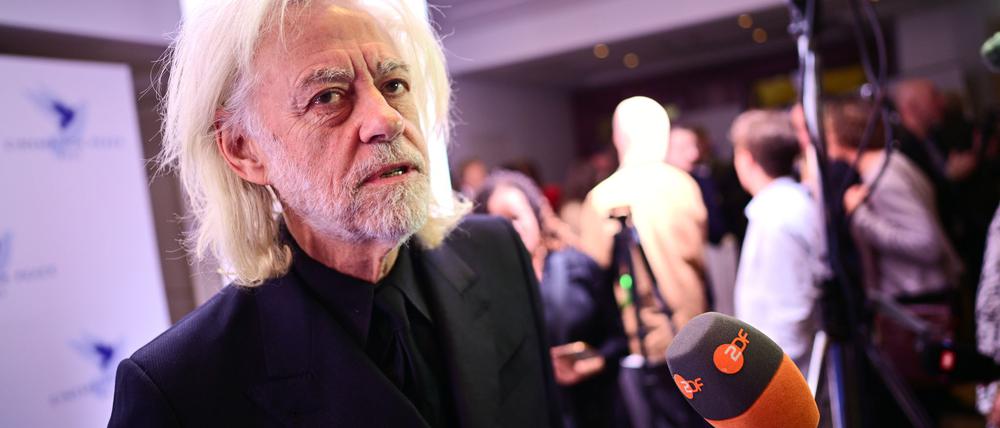 Die „Cinema for Peace“-Stiftung“ hat den irischen Musiker Bob Geldof für sein jahrzehntelanges Engagement geehrt. 