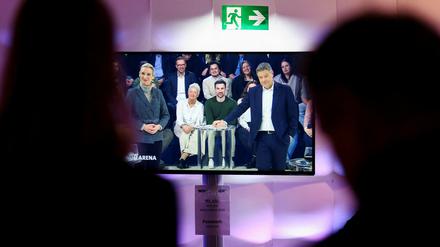Weidel und Habeck bei der Wahlarena