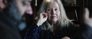 Der Emigrant und die Pensionswirtin: Georges Khabazz und Hanna Schygulla.  