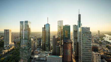 Skyline in Frankfurt: Die steigende Zahl der Insolvenzen sollte sich bei Banken in der Risikovorsorge widerspiegeln – eigentlich.