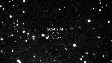 Der Asteroid  2024 YR4, beobachtet durch das Teleskop des Magdalena-Ridge-Observatoriums. 