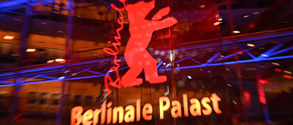Auch am Donnerstag werden wieder viele Prominente auf dem Roten Teppich der Berlinale erwartet.