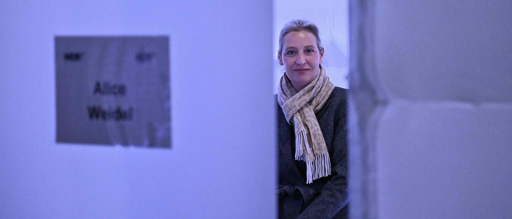 Alice Weidel tritt allmählich in den Mittelpunkt.