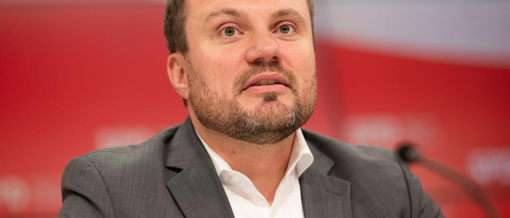 Wirtschaftsminister Keller (SPD) kämpft um den Erhalt von Industriearbeitsplätzen in Brandenburg (Archivbild) 