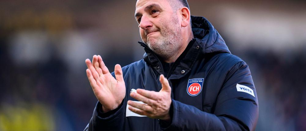 Frank Schmidt strebt mit dem 1. FC Heidenheim den Achtelfinaleinzug in der Conference League an.