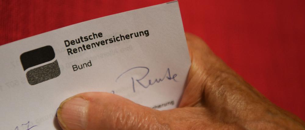 Die gesetzliche Rente ist für die meisten weiter das wichtigste Einkommen im Alter.