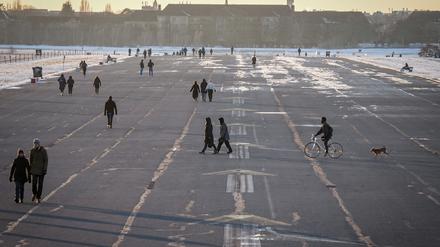 In Berlin und Brandenburg sinken die Temperaturen nachts weit unter den Gefrierpunkt.