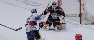 Die Eisbären kamen in Frankfurt zu selten gefährlich vors Tor.