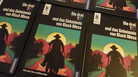 In „Die drei ??? und das Geheimnis von Black Mesa“ entdecken Justus, Peter und Bob eine verlassene Geisterstadt.