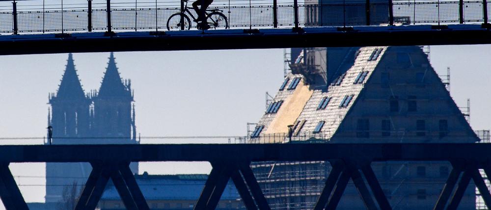 Nur wenige Regentropfen erwartet der Deutsche Wetterdienst am Wahlsonntag.