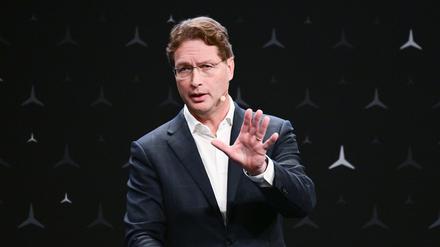 Mercedes-Chef Ola Källenius sprach trotz der Rückgänge von einem soliden Ergebnis in einem sehr herausfordernden Marktumfeld. 