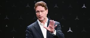 Mercedes-Chef Ola Källenius sprach trotz der Rückgänge von einem soliden Ergebnis in einem sehr herausfordernden Marktumfeld.