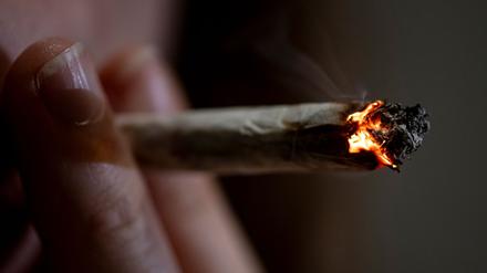Führt die Legalisierung von Cannabis zu mehr Verkehrsunfällen? (Archivbild)
