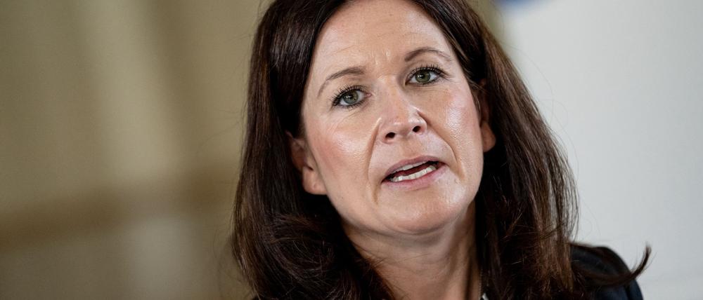 Bildungssenatorin Katharina Günther-Wünsch (CDU) steht für Sparpläne im Bildungsbereich in der Kritik. (Archivfoto)